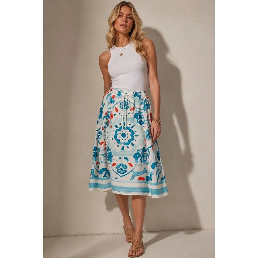 Ann Taylor LOFT Medallion Floral A-Line Skirt White Blue Red Coastal / Size 6
